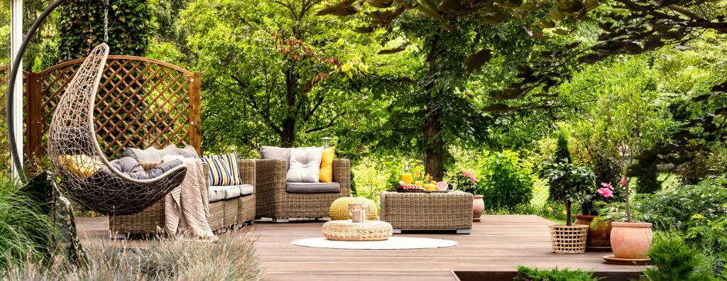 5 Ways to Add Privacy to Your Patio or Balcony